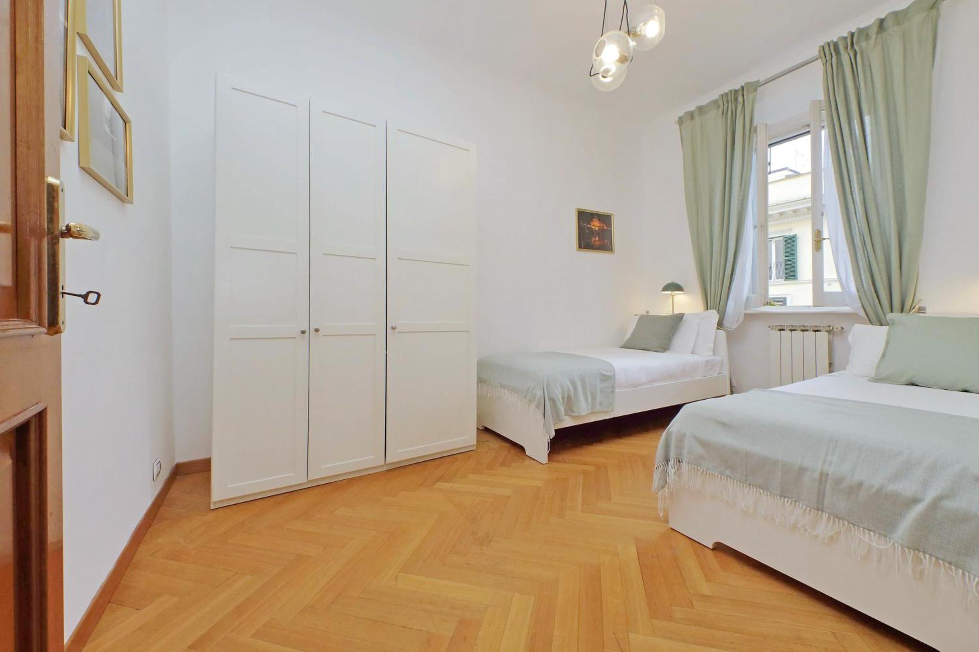 Ych-Comfortable 2 Bedrooms Flat Near Colosseum Roma Dış mekan fotoğraf
